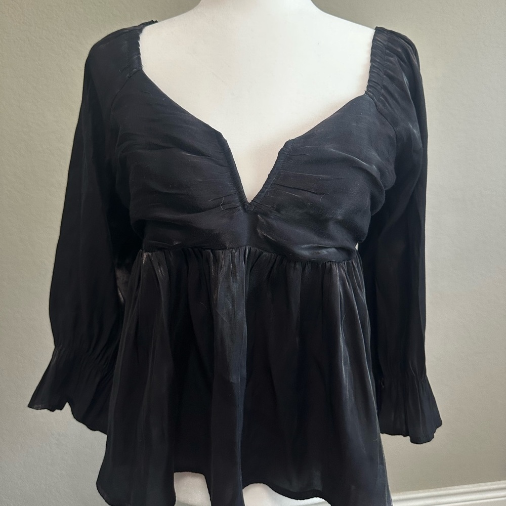 Black 3/4 top